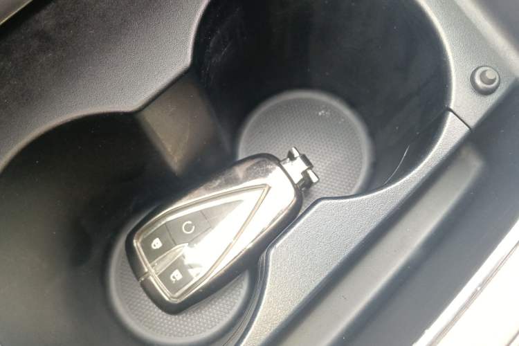 Used CHANGAN OSHAN X7 2020 1.5T Automatic Luxury Version Vehicle Key