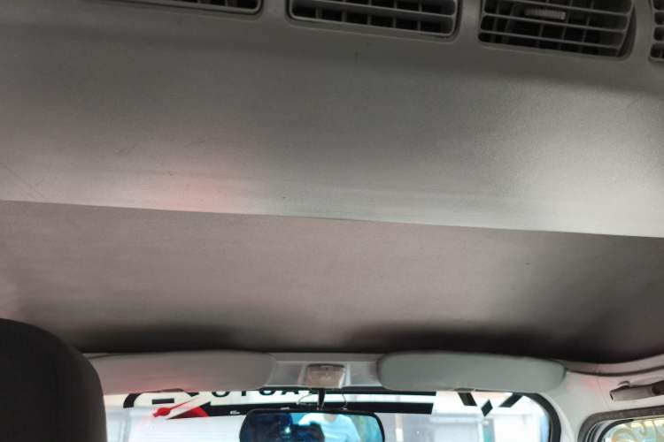 Used Wuling Zhiguang 2015 1.2L Practical LS-I Model
