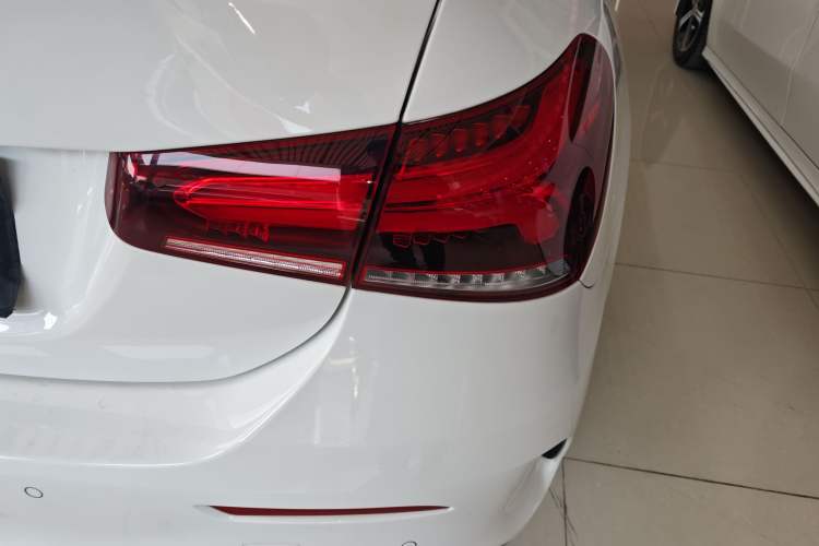 Used Mercedes-Benz A-Class 2022 Second Facelift A 200 L Sport Sedan Fashion Version