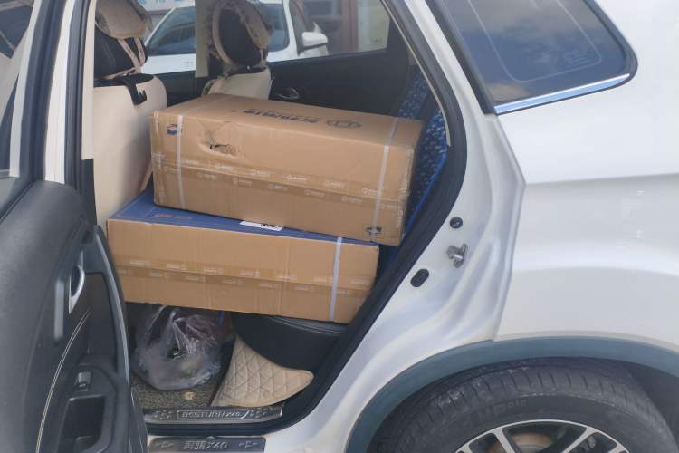 Used Bestune X40 2017 1.6L Automatic Luxury Model
