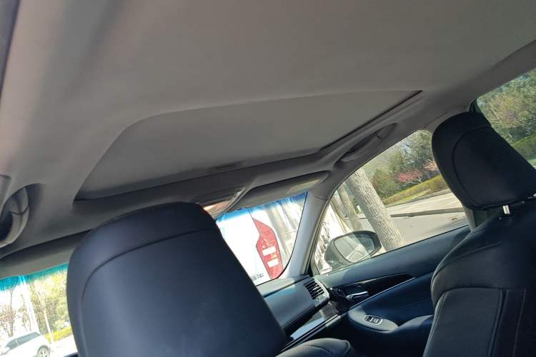 Used Toyota Crown 2015 2.0T Fashion Edition Headliner