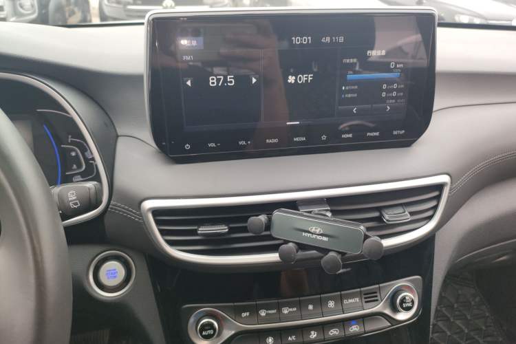 Used Hyundai Tucson 2019 280TGDi Dual-Clutch Two-Wheel Drive Fashion Edition China VI Standard Audio And AC Panel