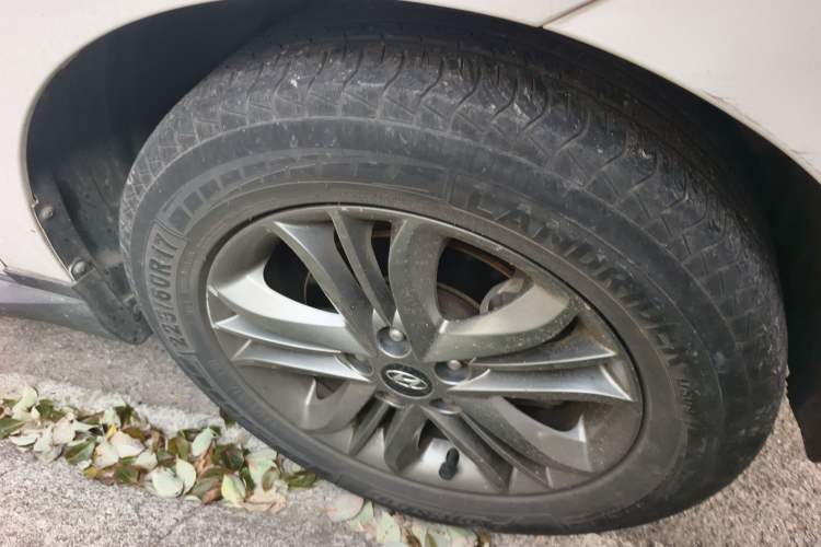 Used Hyundai ix35 2015 2.0L Automatic 2WD Smart Type China IV
