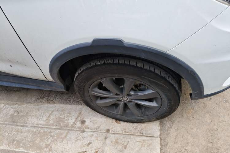 Used BYD Yuan New Energy 2019 EV360 Smart Connect Enjoyment Model Exterior 7