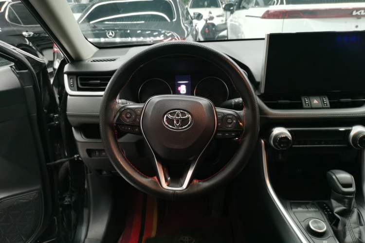 Used Toyota Wildlander 2020 Dual-Motor 2.5L E-CVT Four-Wheel Drive Luxury Edition
