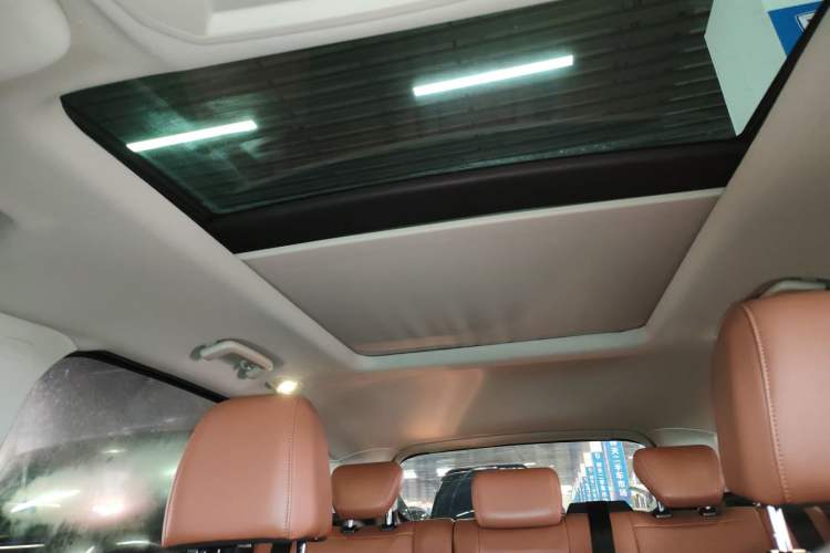 Used Ford Kuga 2018 EcoBoost 180 Two-Wheel-Drive Cognac Special Edition
