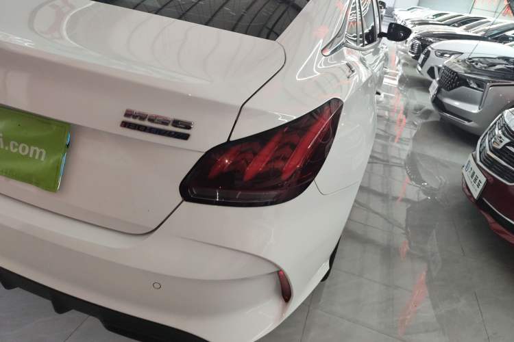 Used MG 5 2022 180 DVVT CVT Youth Style Edition
