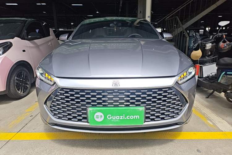 Used BYD Qin PLUS 2024 HONOR Edition DM-i 55KM Leading Model
