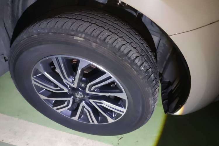 Used Nissan Terra 2018 2.5L Automatic 4x4 Luxury Edition