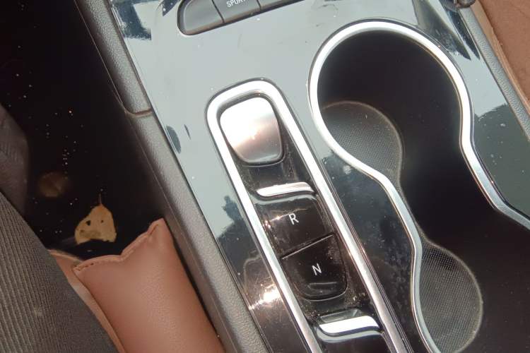 Used Buick Regal 2020 552T Luxury Version Gear Lever