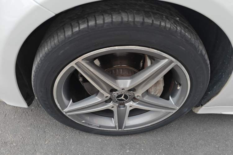 Used Mercedes-Benz C-Class 2017 Facelift C 200 Station Wagon