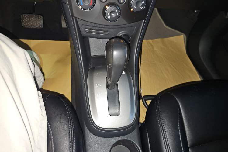 Used Chevrolet Trax 2016 1.4T Automatic Two-Wheel Drive Comfort Version with Sunroof