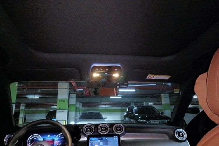 Used Mercedes-Benz GLC 2024 GLC 260 L 4MATIC Luxury Model 5 Seats
