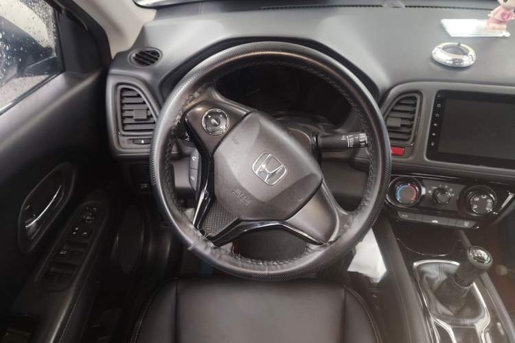 Used Honda Vezel 2017 1.5L manual two-wheel drive Comfort trim level Steering Wheel