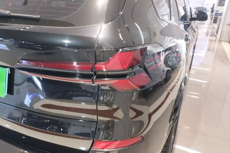 Used BMW X5 2023 xDrive 30Li Luxury M Sport Night Edition Package