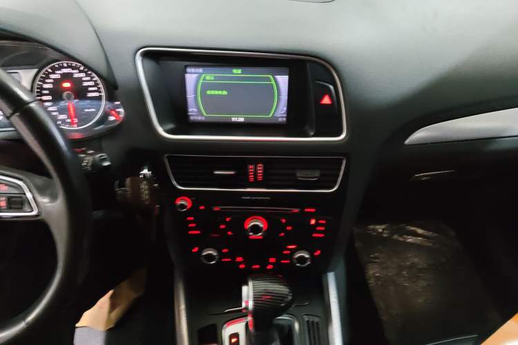 Used Audi Q5 2013 40 TFSI Technology Edition