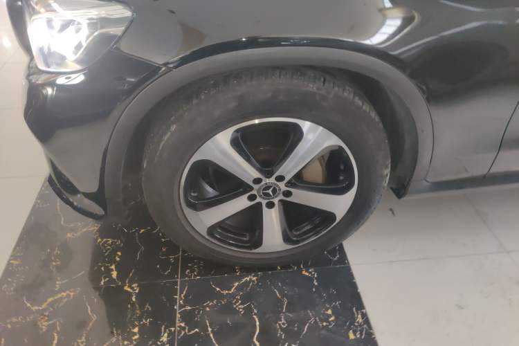 Used Mercedes-Benz GLC Coupe 2017 GLC 200 4MATIC Coupe SUV Left Front Wheel Hub