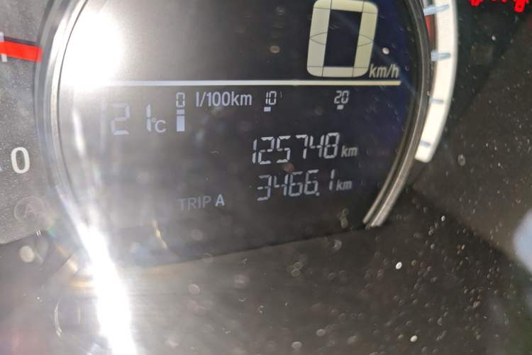 Used Honda CR-V 2019 Brilliant Edition 240TURBO CVT 2WD Comfort Version China VI Emission Standard Odometer Close Up