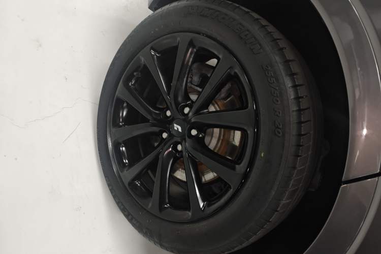 Used Li Auto ONE 2021 Extended-Range 6-Seater Version Exterior 5