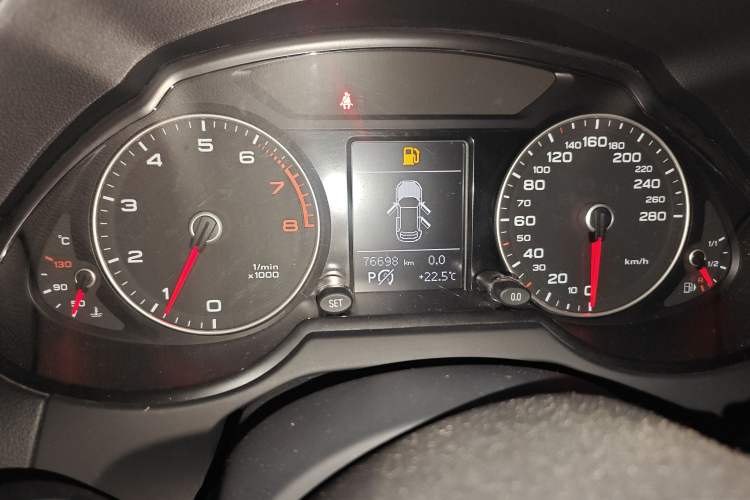 Used Audi Q5 2017 Plus 40 TFSI Ambition Model