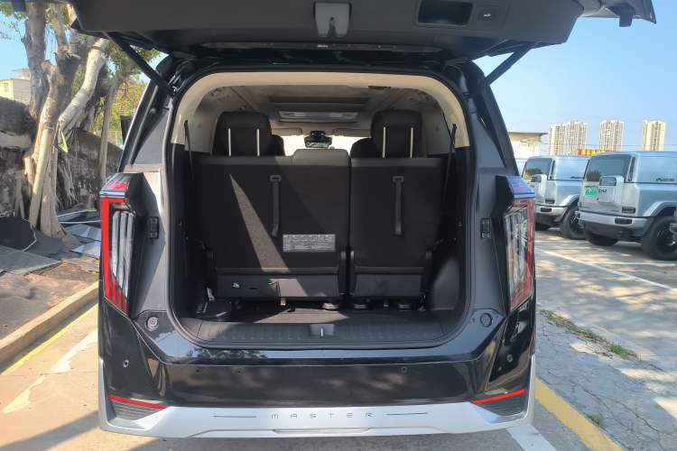 Used GAC Trumpchi E9 2025 E9 Superfast Charging – Master Series
