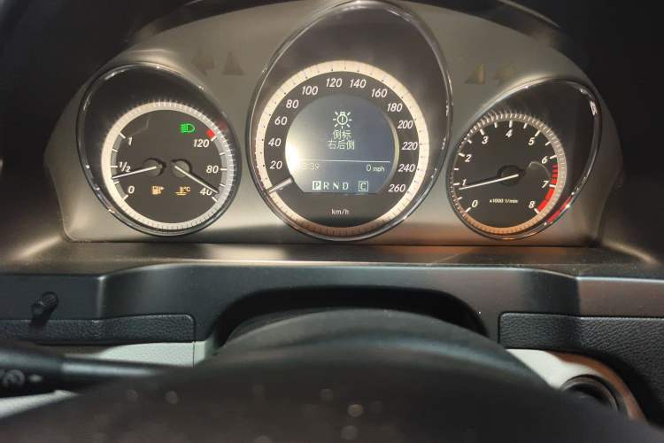 Used Mercedes-Benz C-Class 2010 C 200K Fashion Model
