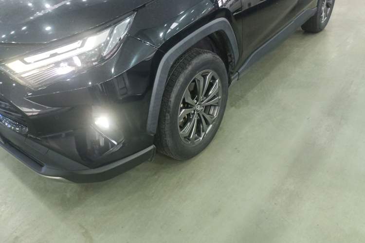 Used Toyota RAV4 2023 2.0L CVT Two-Wheel Drive Fashion Plus Edition