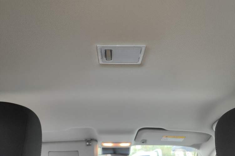 Used Chevrolet Trax 2014 1.4T Automatic Two-Wheel Drive Comfort Version Headliner