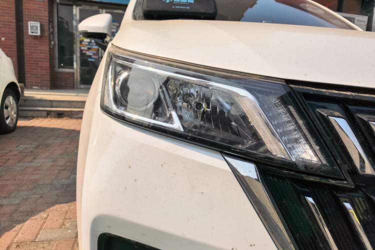 Used Wuling Jiachen 2022 1.5L Manual Light Comfort Edition
