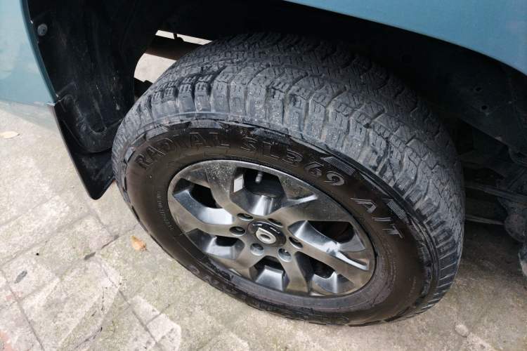 Used Great Wall King Kong Poer 2022 2.0T Manual Diesel Two-Wheel Drive Elite Version with Long Bed GW4D20M
