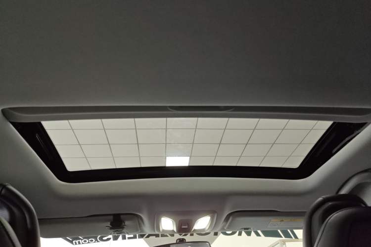 Used CHANGAN Eado 2025 Blue Whale 1.5T 500Bar Prestige Model
