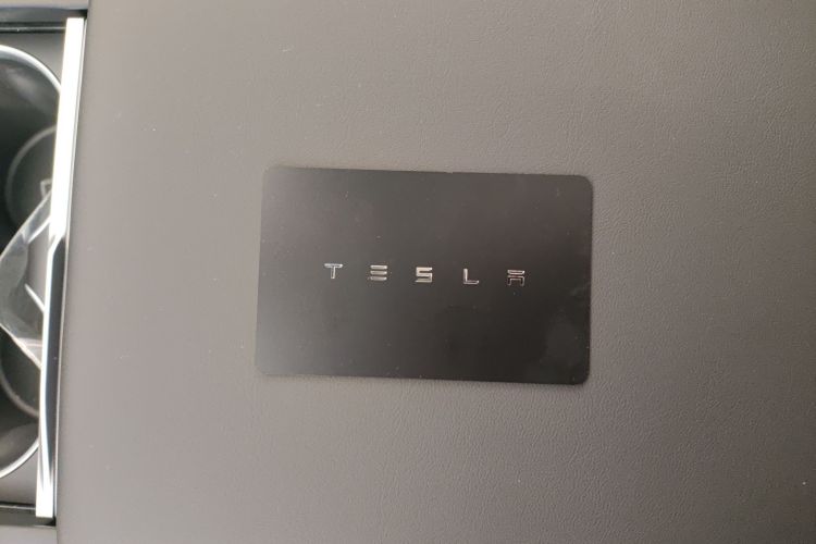 Used Tesla Model Y 2026 Long-Range All-Wheel-Drive Model
