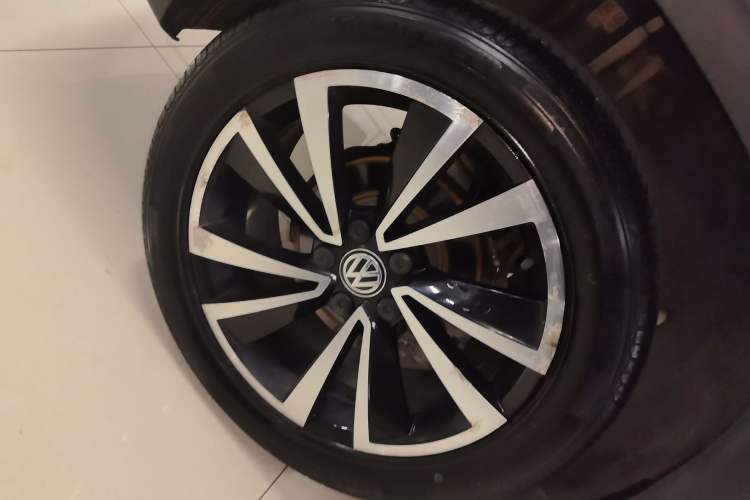 Used Volkswagen Tharu 2020 280TSI Two-Wheel Drive Luxury Edition China VI Standard
