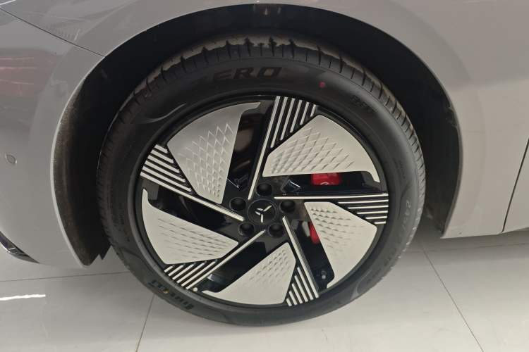 Used Hongqi EH7 2025 640 All-Wheel Drive Smart Selection Edition Exterior 4