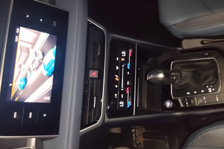 Used Volkswagen Tharu 2023 300TSI Two-Wheel-Drive Moonlight Edition
