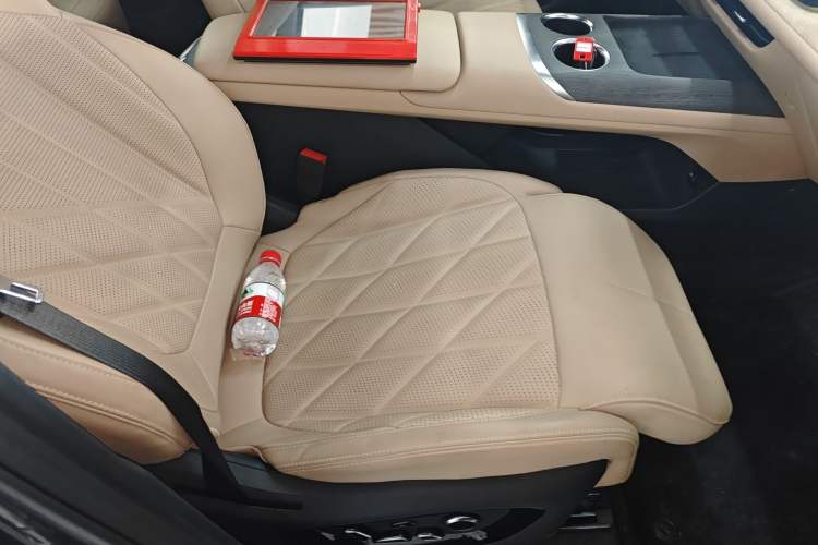 Used CHANGAN CS75 PLUS 2025 4th Generation 1.5T New Blue Whale Smart Flagship Version Right Front Seat