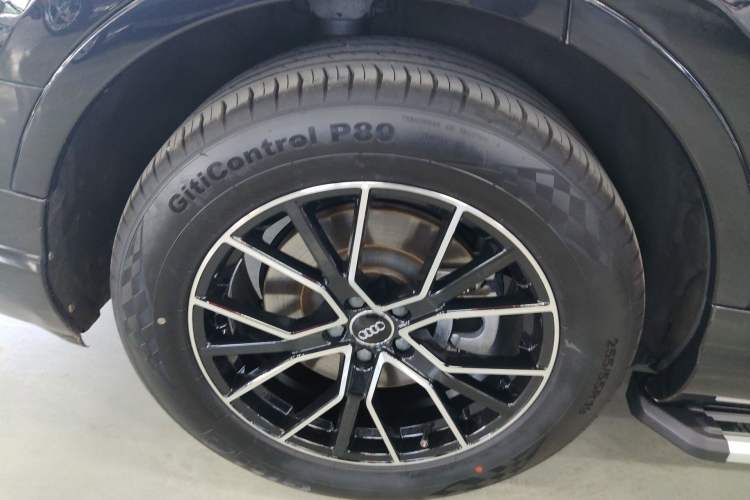 Used Audi Q7 2016 45 TFSI Technology Edition
