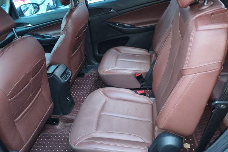 Used Buick GL6 2019 18T 6-Seater Connected Luxury Version China VI Standard