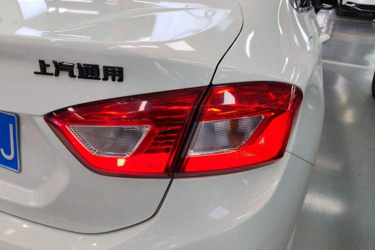 Used Chevrolet Cruze 2017 1.5L Automatic Pioneer Sunroof Edition