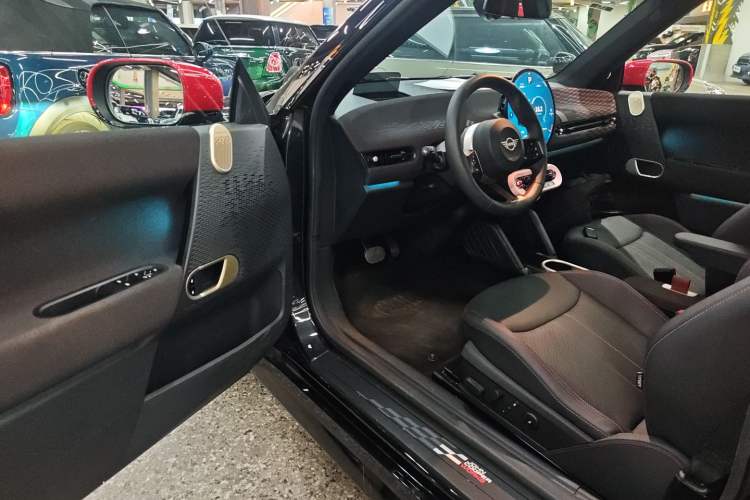 Used MINI Electric COOPER 2024 452km COOPER SE Racing Driver Driver Seat