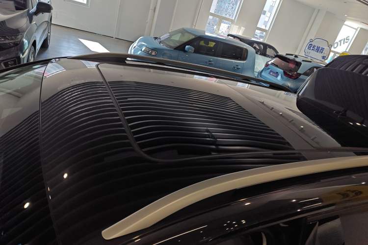 Used Volkswagen Tharu 2023 300TSI Two-Wheel-Drive Moonlight Edition Roof