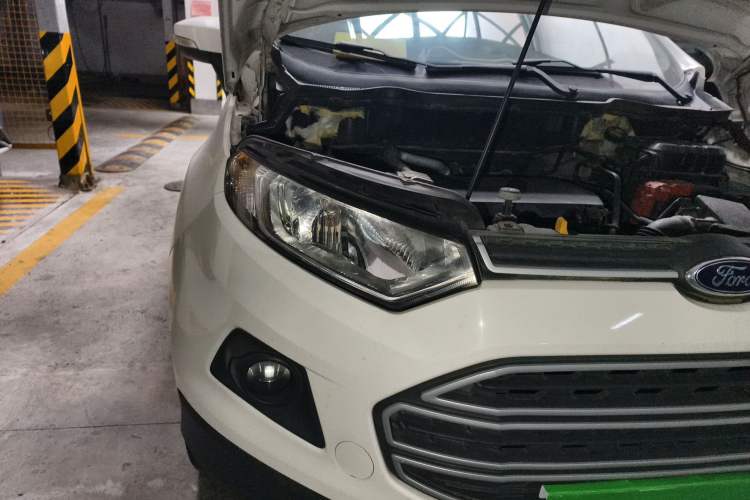 Used Ford EcoSport 2013 1.5L Automatic Fashion Model Right Front Headlight