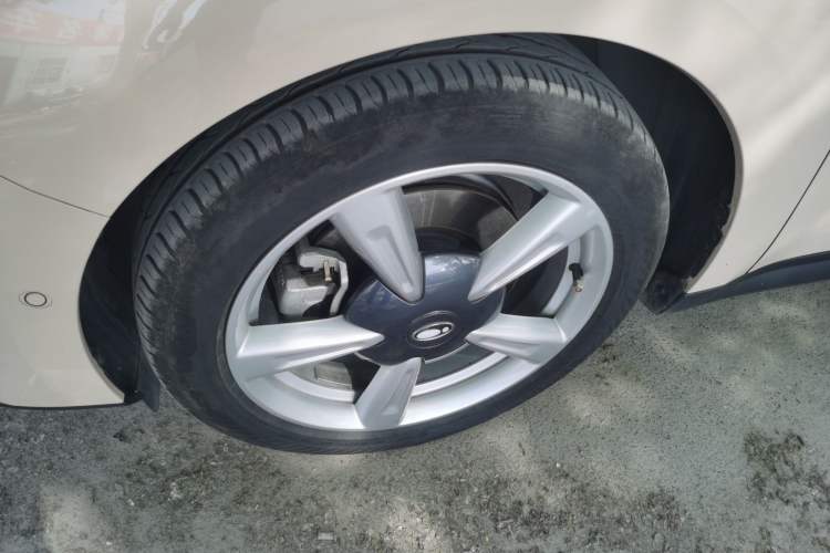 Used ORA Good Cat 2021 500km Long-Range Poseidon Edition Lithium-Ion Battery Left Front Wheel Hub