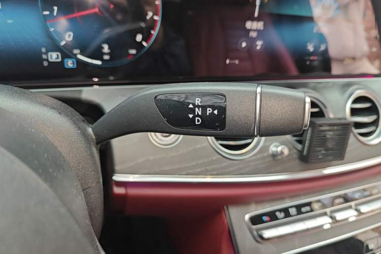 Used Mercedes-Benz E-Class 2022 E 300 L Sporty and Stylish Model Gear Lever