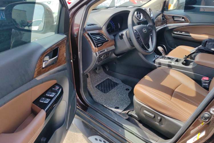 Used BYD S7 2016 2.0T Automatic Prestige Plus
