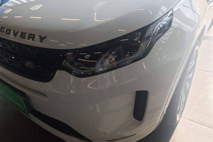 Used Land Rover Discovery Sport 2021 249 PS R-Dynamic SE Performance Tech Edition 5 Seats Left Front Headlight