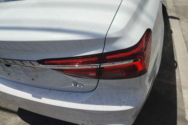 Used Roewe i6 2020 PLUS 1.6L Manual 4G Connect Glory Flagship Edition
