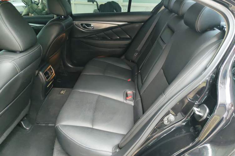 Used Infiniti Q50L 2016 2.0T Ambition Edition Left Rear Seat