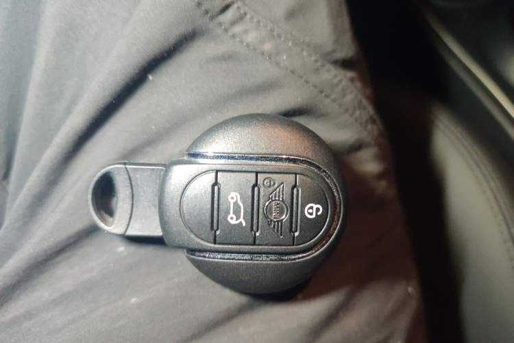 Used MINI Countryman 2022 1.5T COOPER ALL4 Connoisseur Vehicle Key