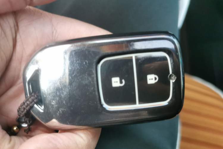 Used Honda CR-V 2015 2.4L two-wheel drive luxury version
